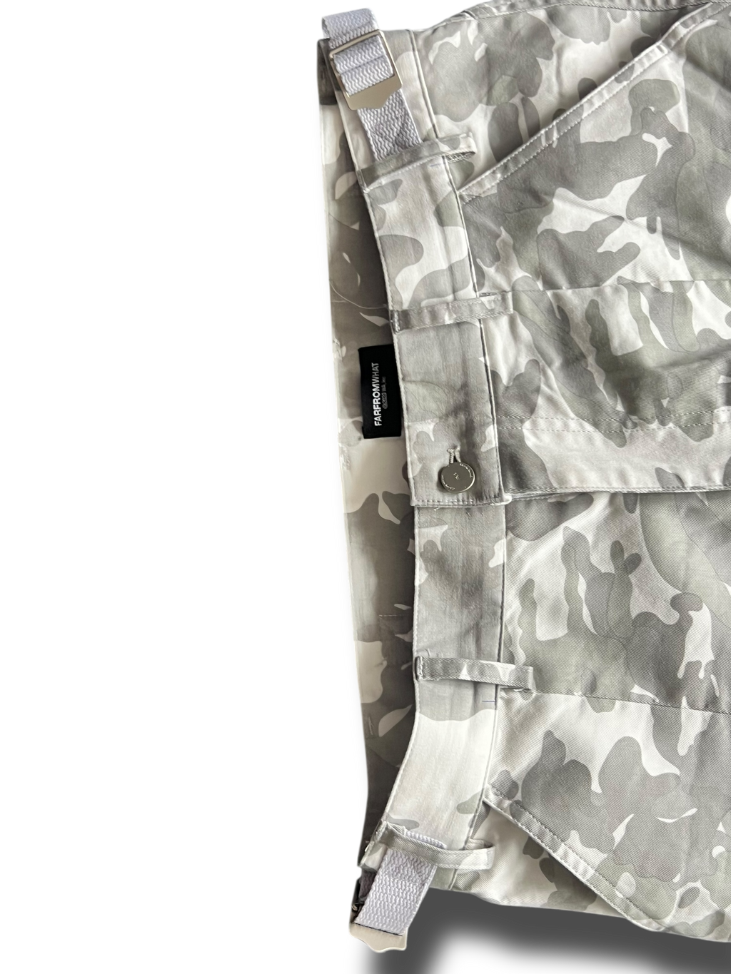 Far from What camo kalhoty