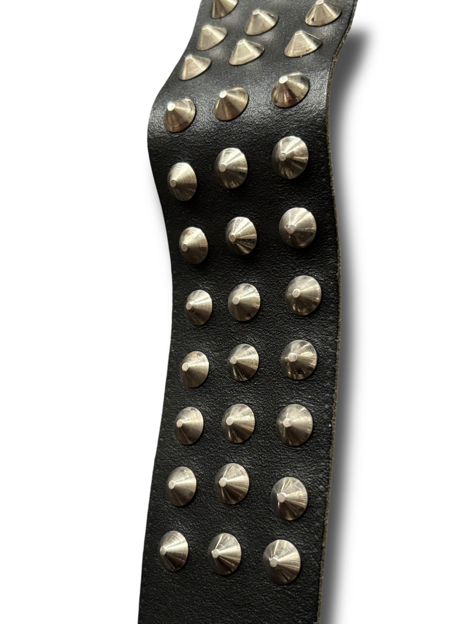 Y2K studded punk pásek