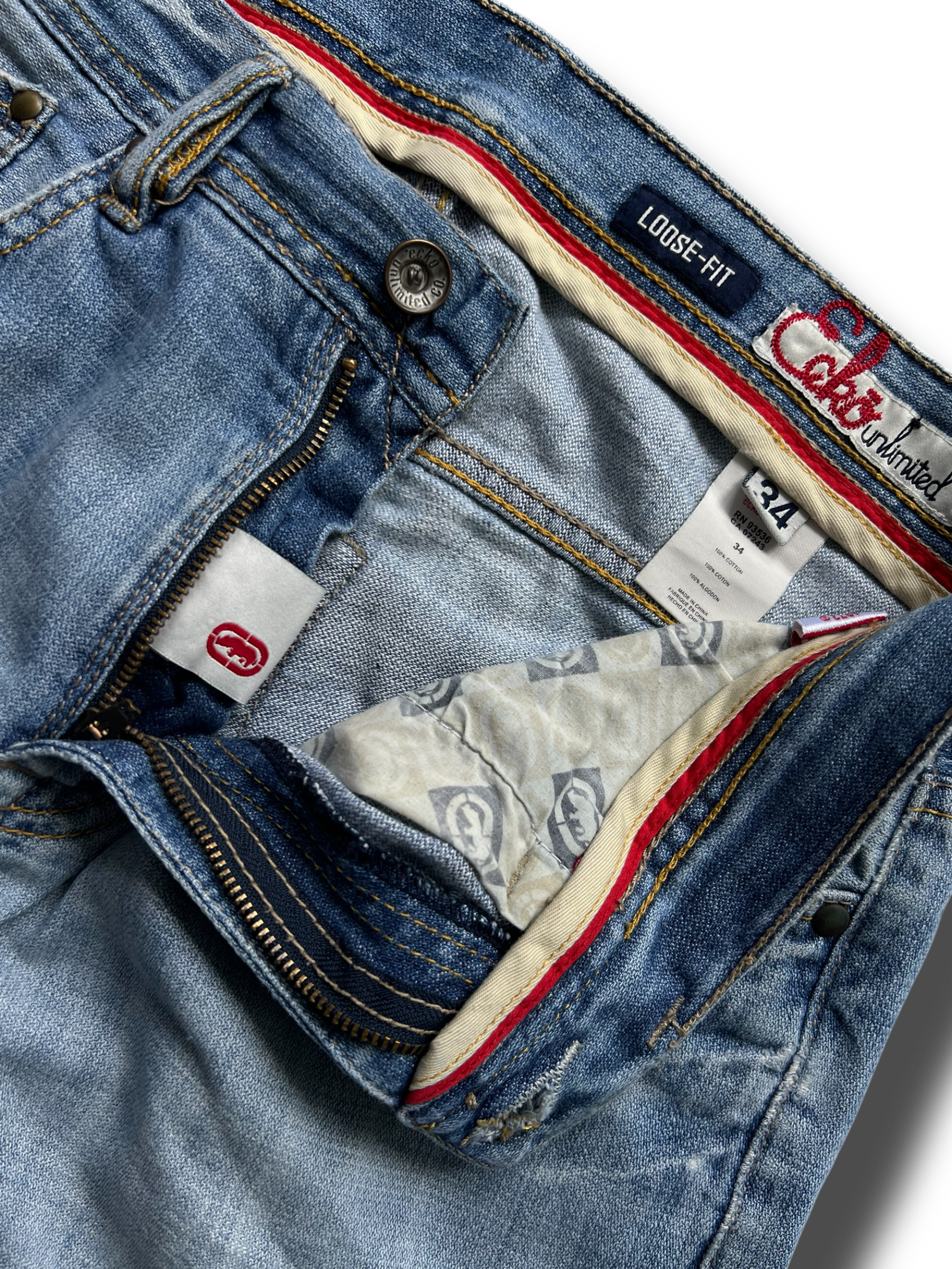 2000s baggy Ecko jorts