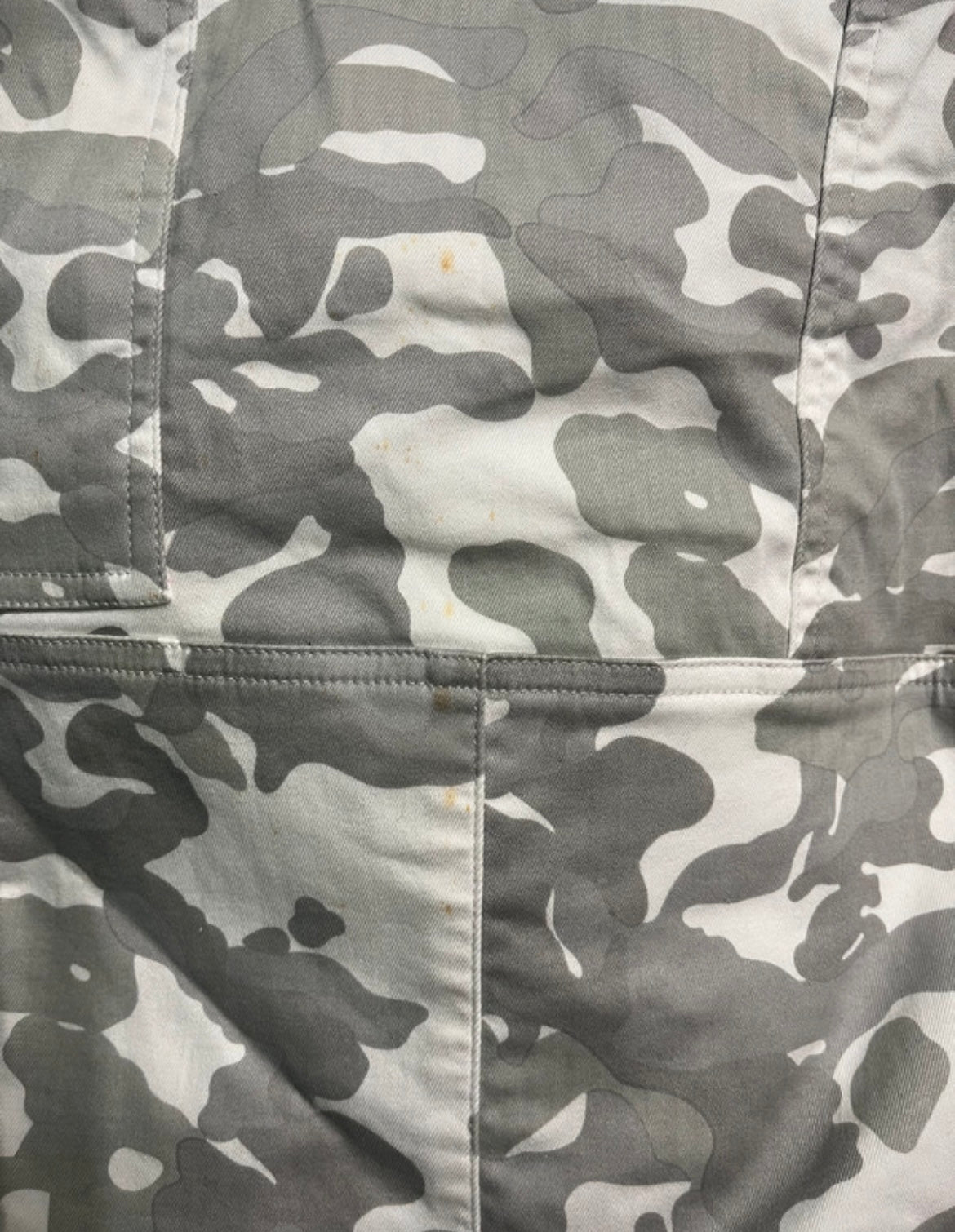 Far from What camo kalhoty