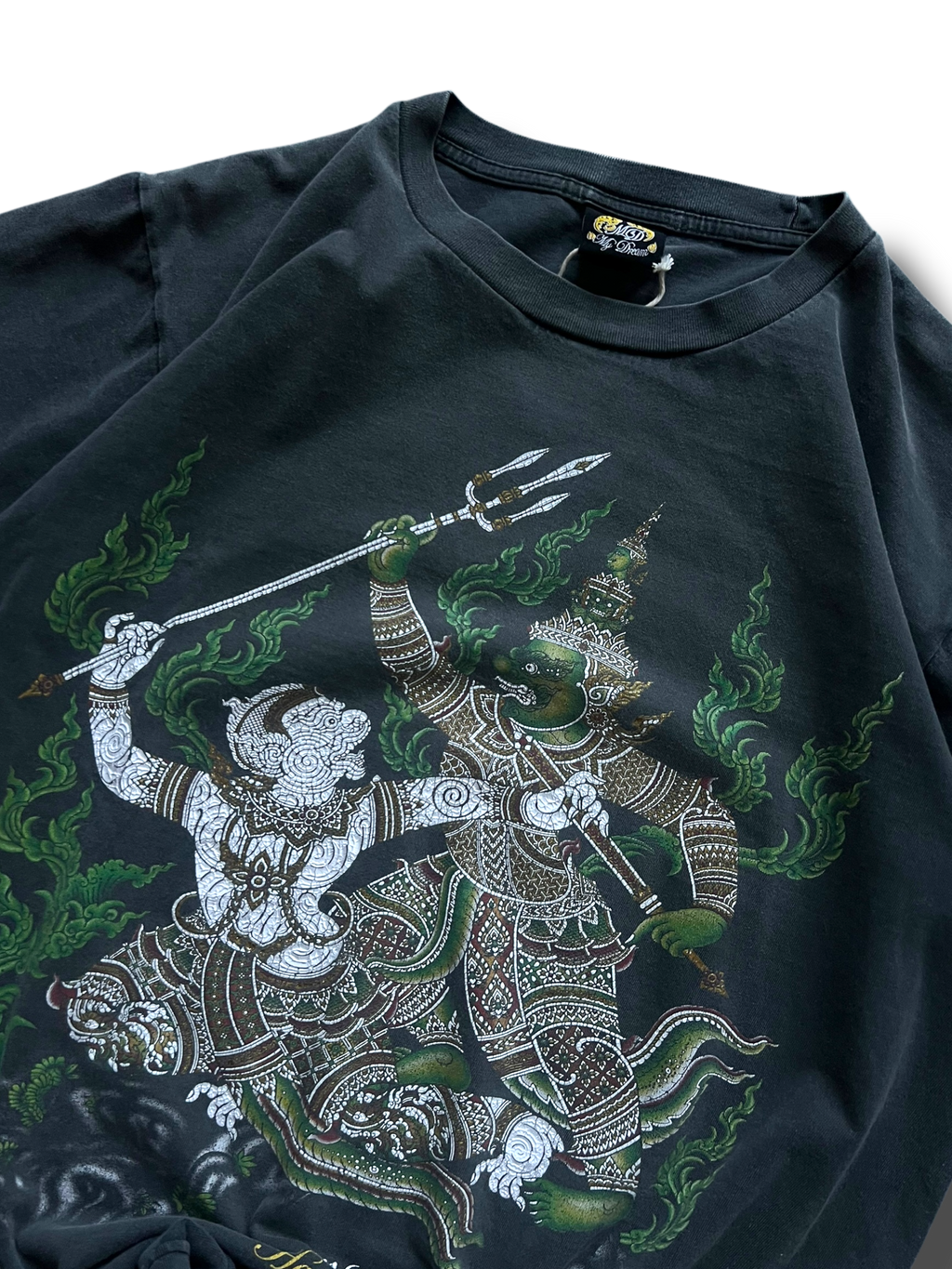 Vintage graphic Thailand triko