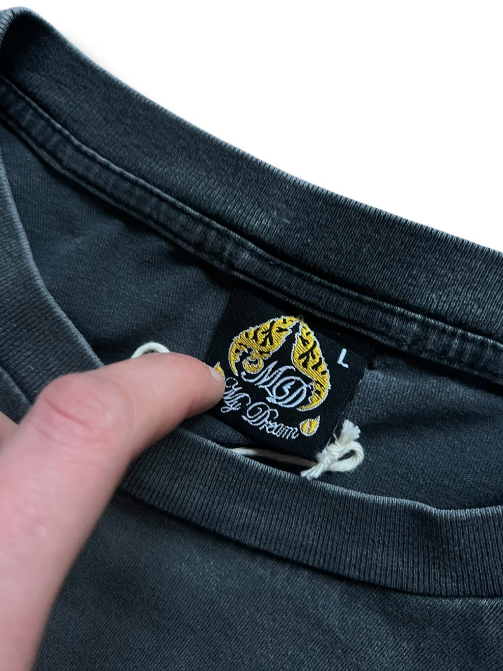 Vintage graphic Thailand triko