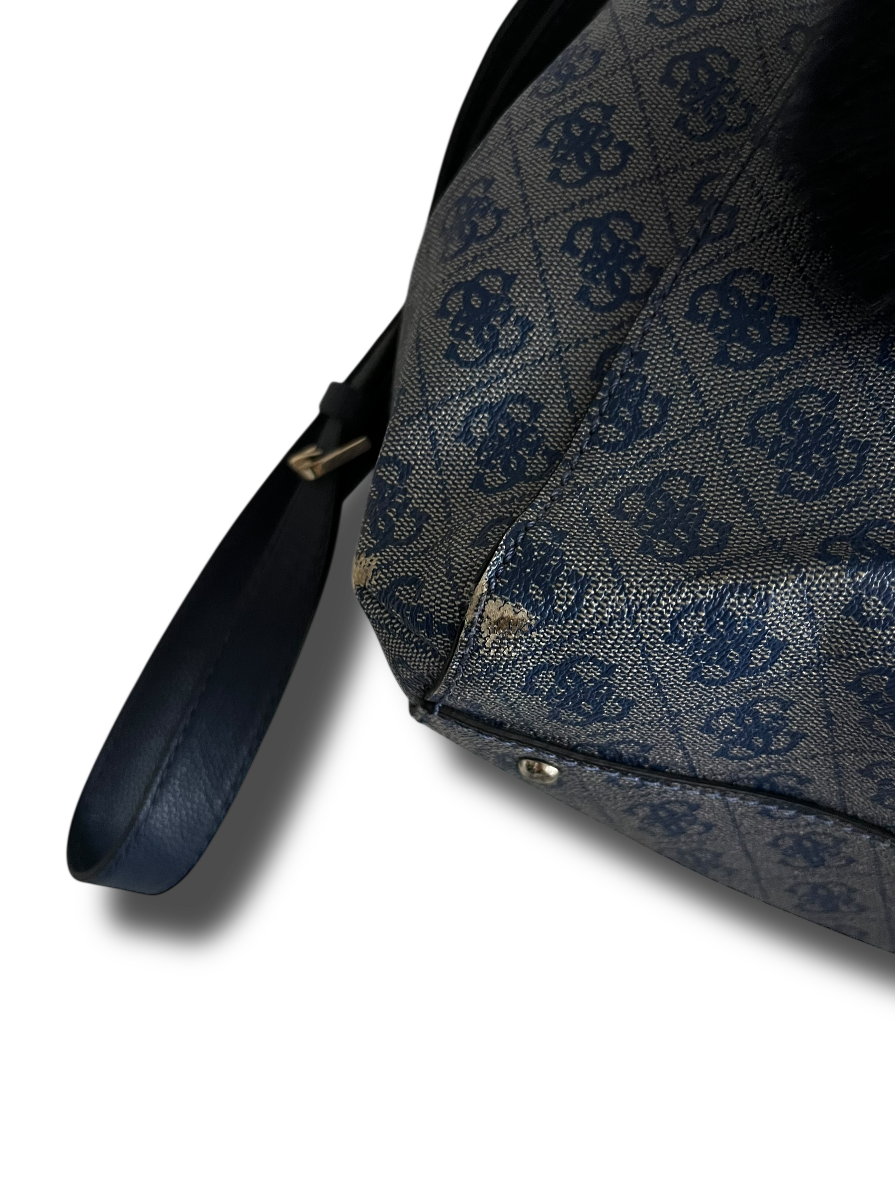 Vintage Y2K Guess kabelka