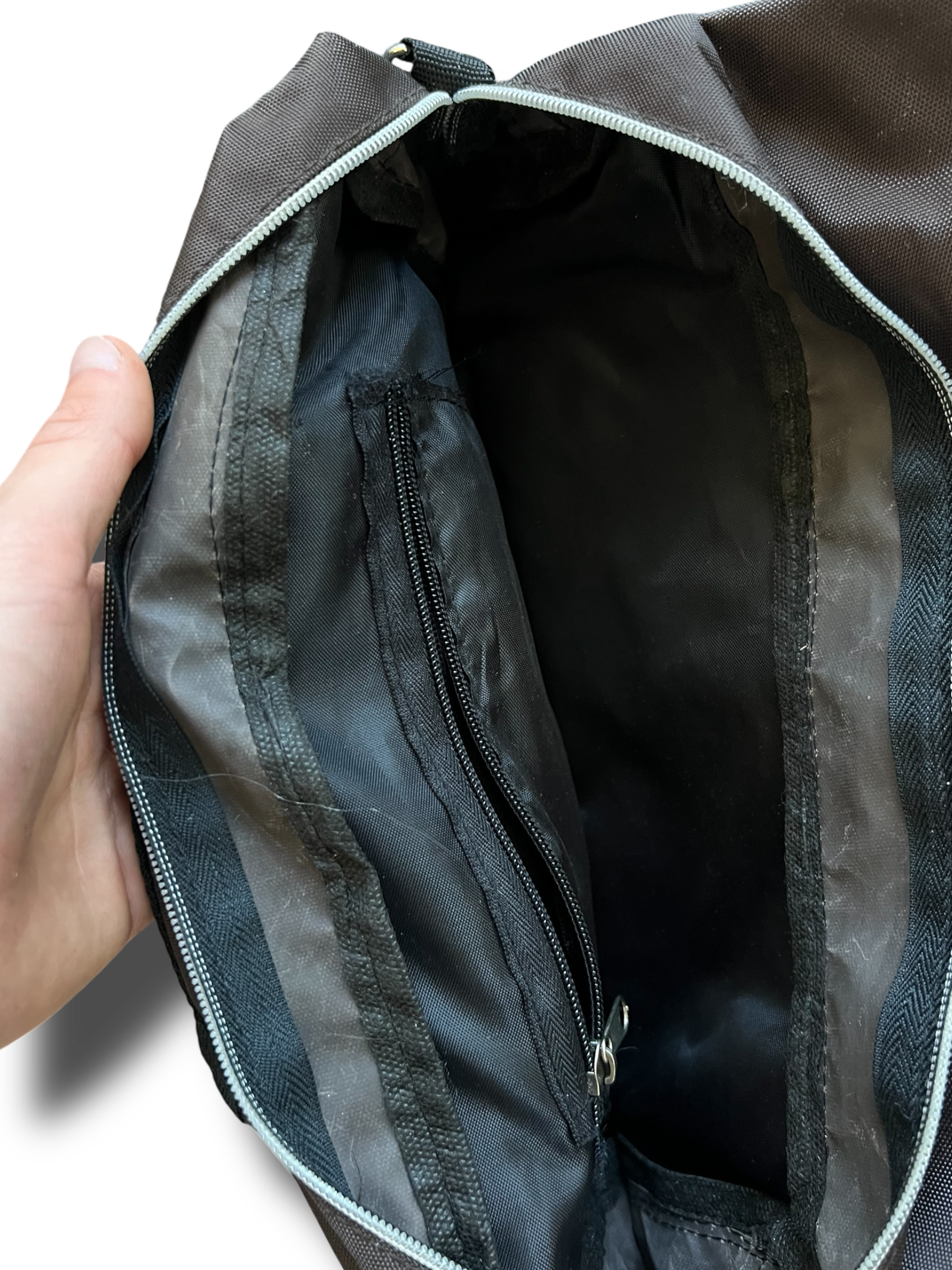 George Gina & Lucy kabelka