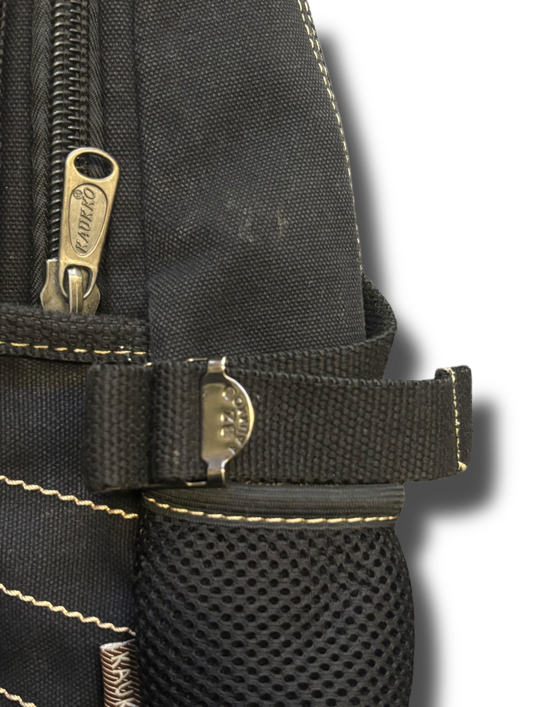 Y2K vintage lock batoh