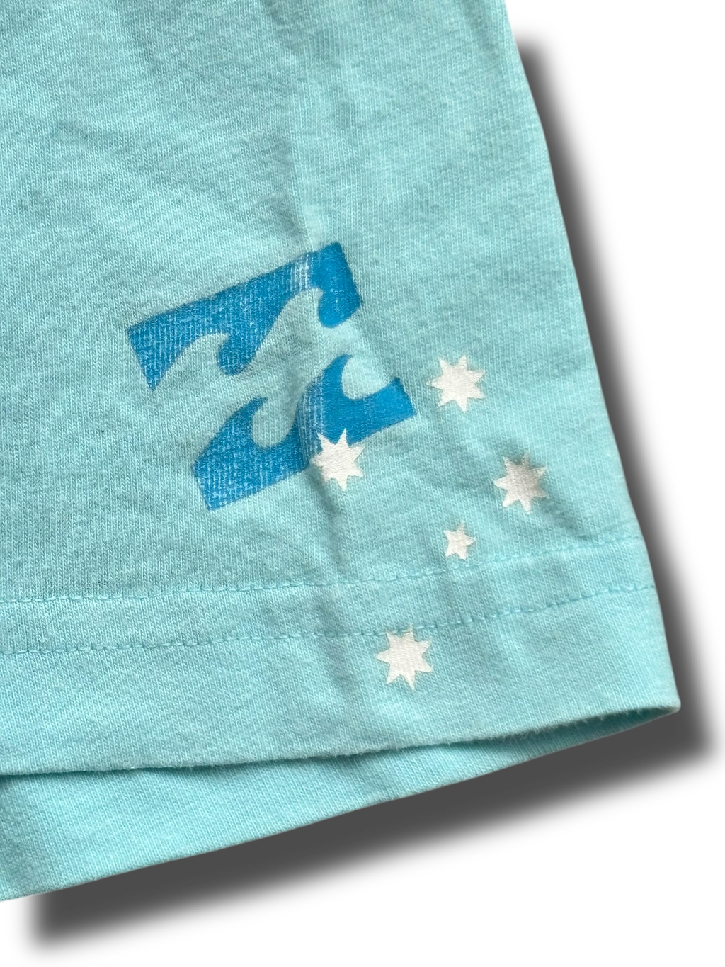 Y2K billabong graphic tričko