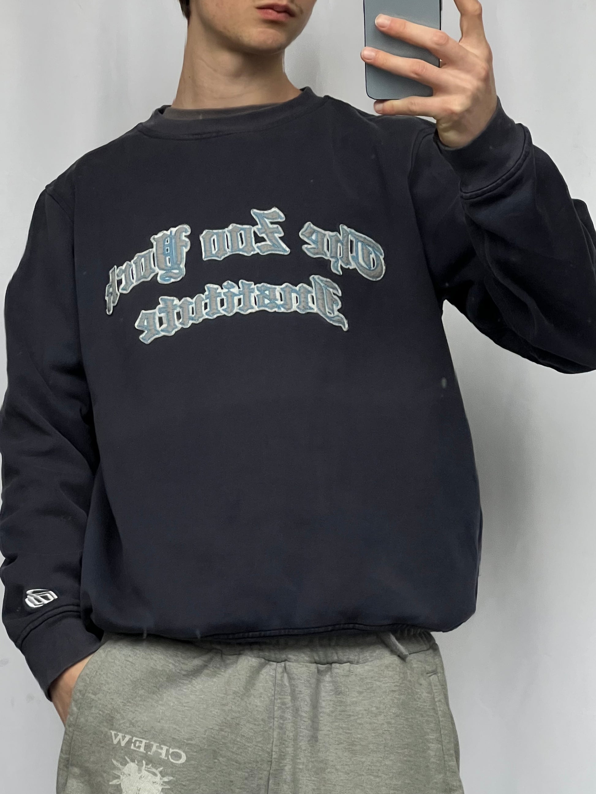 Vintage 90s Y2k heavy cotton Zoo York crewneck