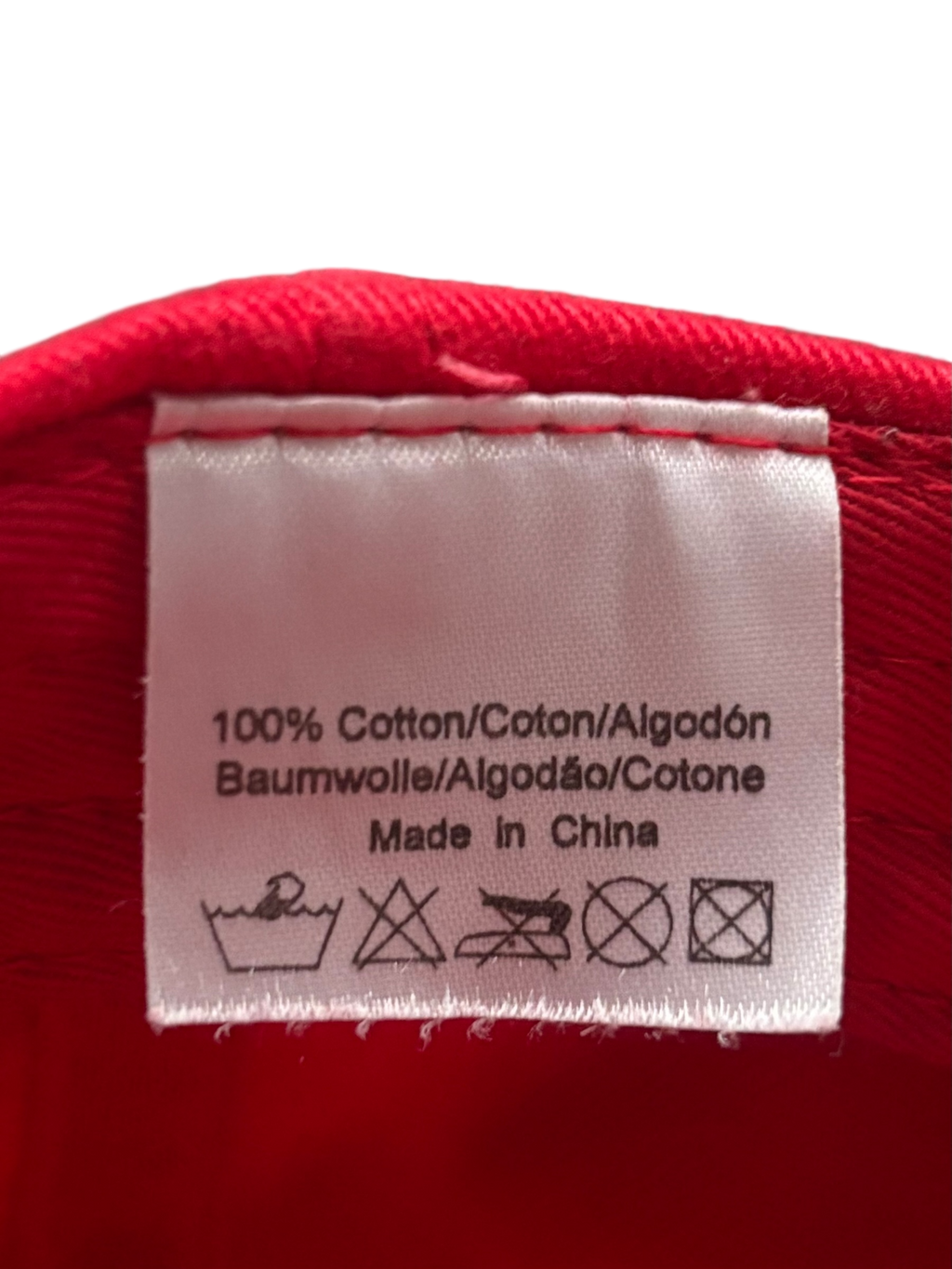 Y2K Ferrari kšiltovka