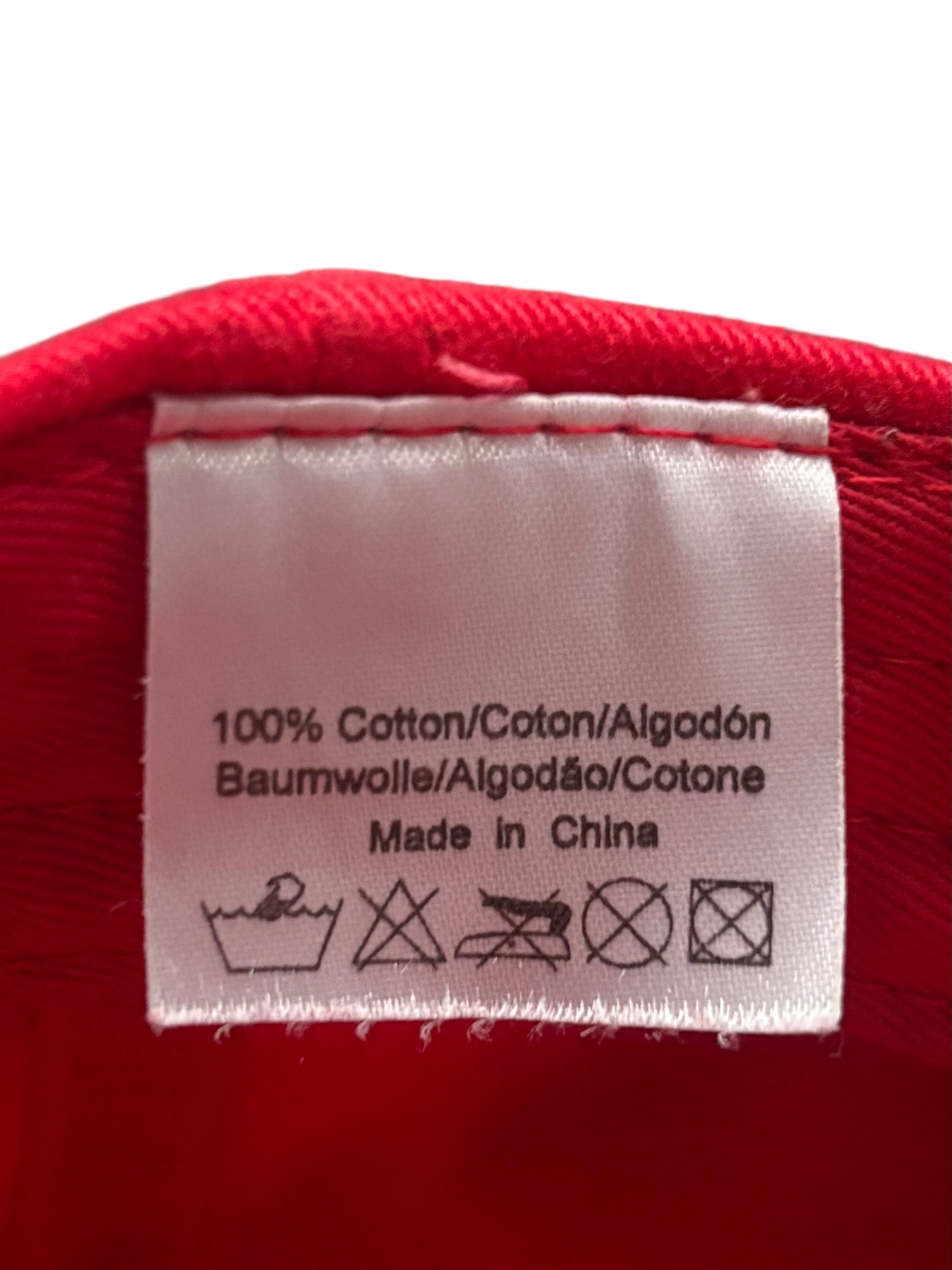 Y2K Ferrari kšiltovka